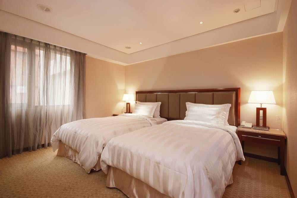 Royal Biz Taipei Hotel Экстерьер фото
