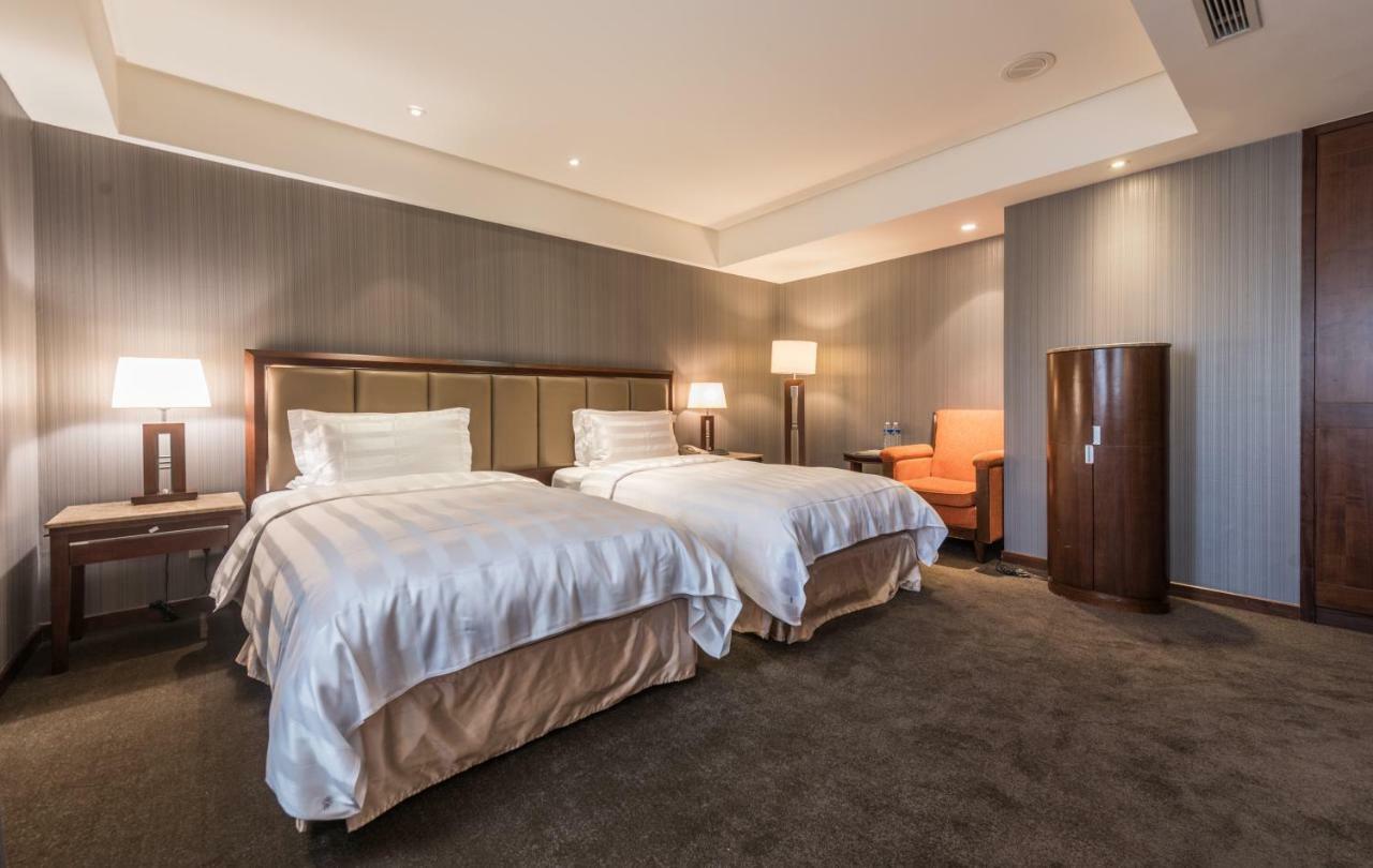 Royal Biz Taipei Hotel Экстерьер фото