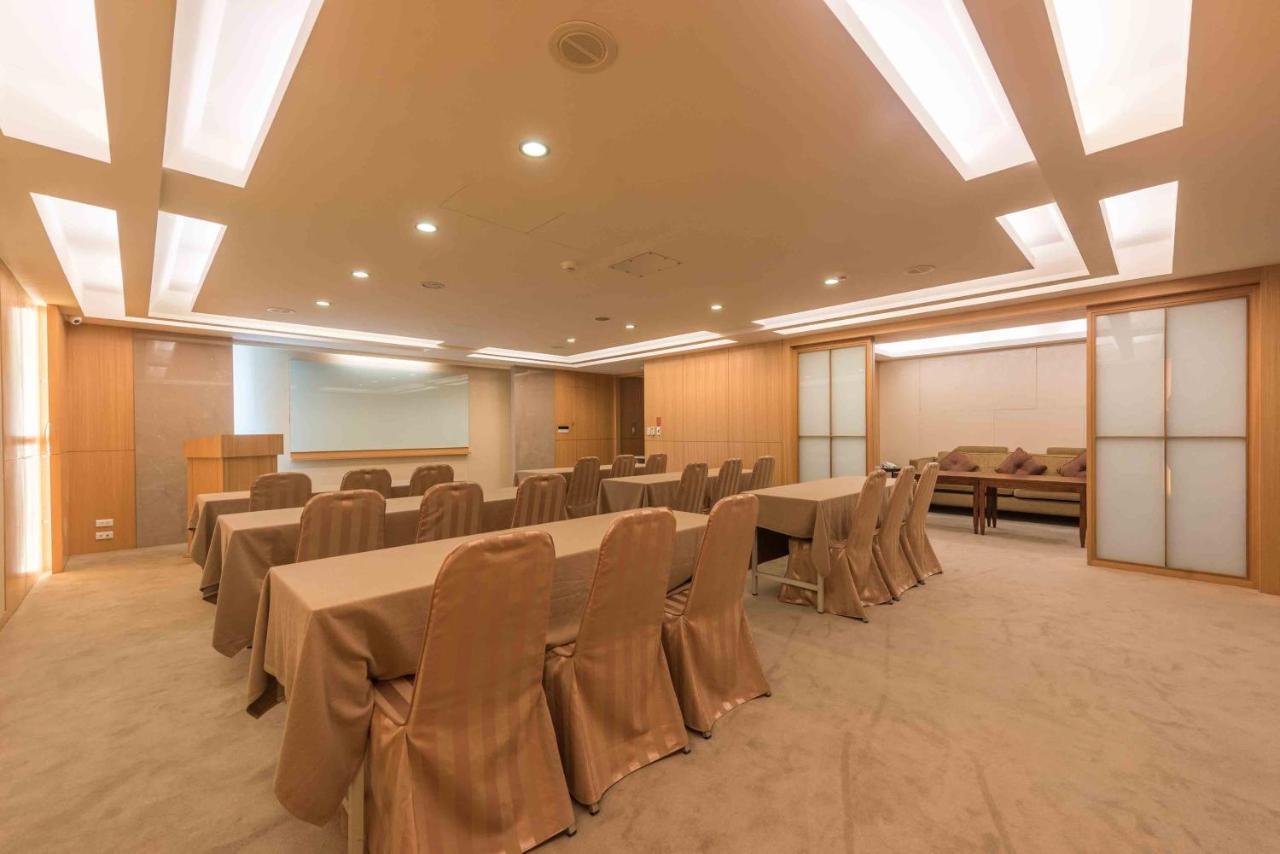 Royal Biz Taipei Hotel Экстерьер фото